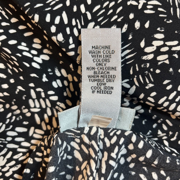 Catherines Womens 4X Black White Button Down Top Shirt Blouse Roll Tab Office - Picture 6 of 9